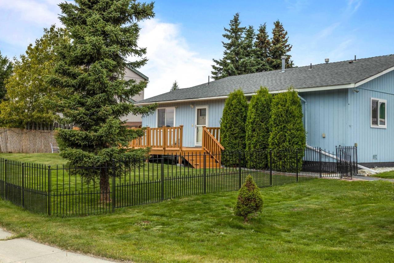 Updated Townhome Near Airport And Shopping! Анкоридж Экстерьер фото