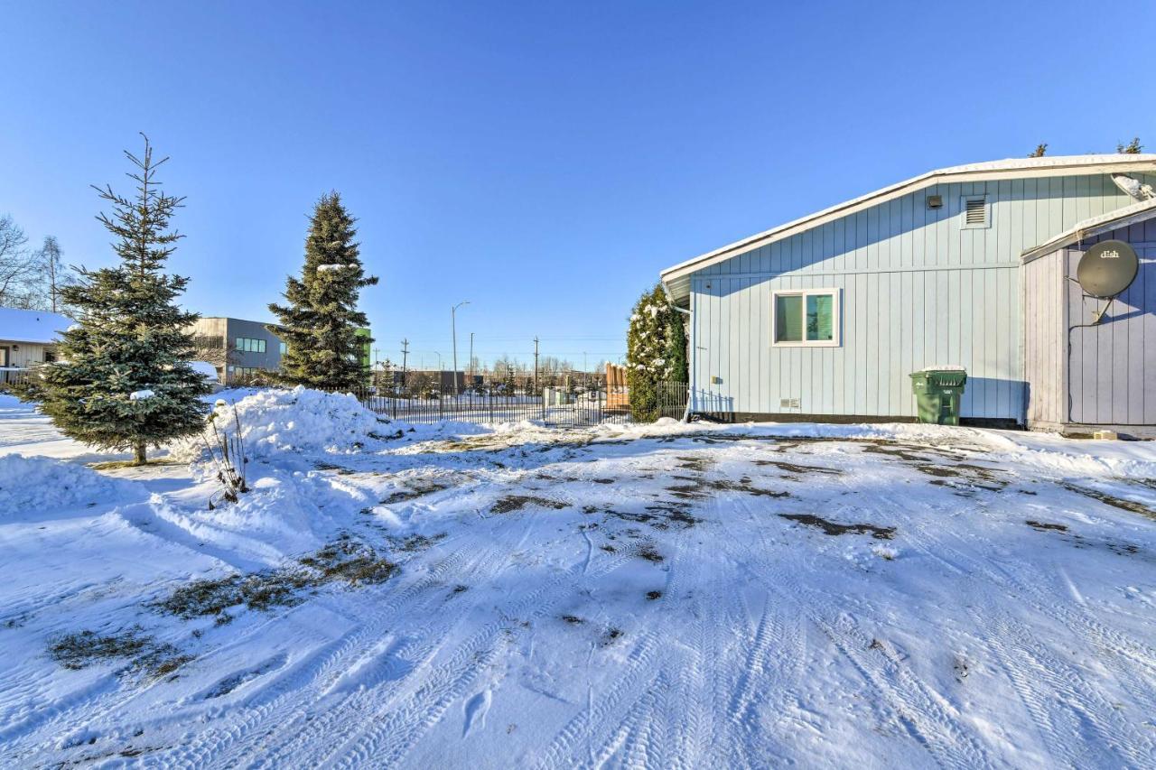 Updated Townhome Near Airport And Shopping! Анкоридж Экстерьер фото